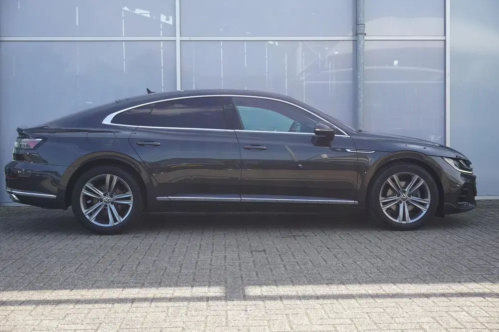 Volkswagen Arteon 2.0 TSI 190pk DSG R-Line Business+ uit 2021, foto 3