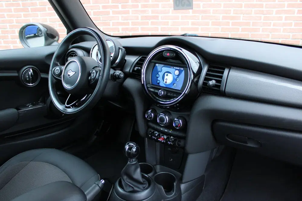Mini Cooper 1.5 Cooper 136PK Chili uit 2020, foto 4