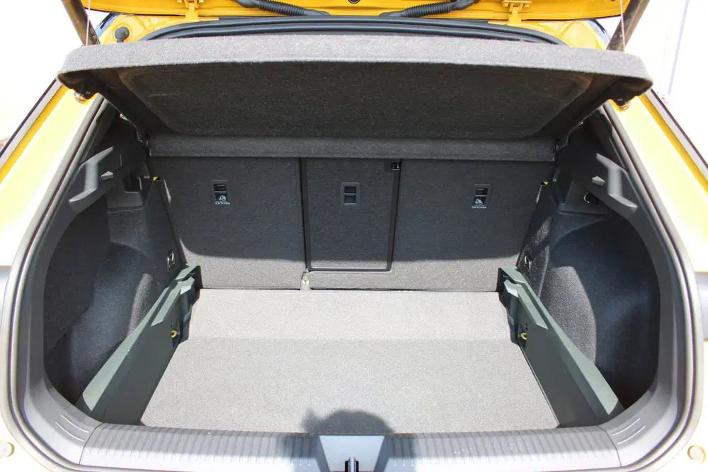 Volkswagen T-Roc 1.5 eTsi 150PK R-Line Edition uit 2026, foto 10