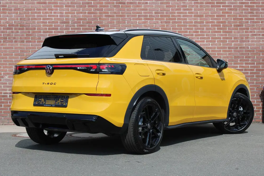 Volkswagen T-Roc 1.5 eTsi 150PK R-Line Edition uit 2026, foto 2