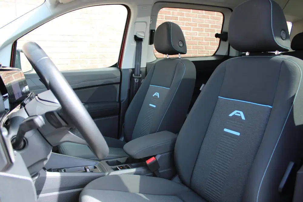 Ford Tourneo Connect 7P 1.5 EcoBoost 150PK PHEV L2 Acti uit 2025, foto 3