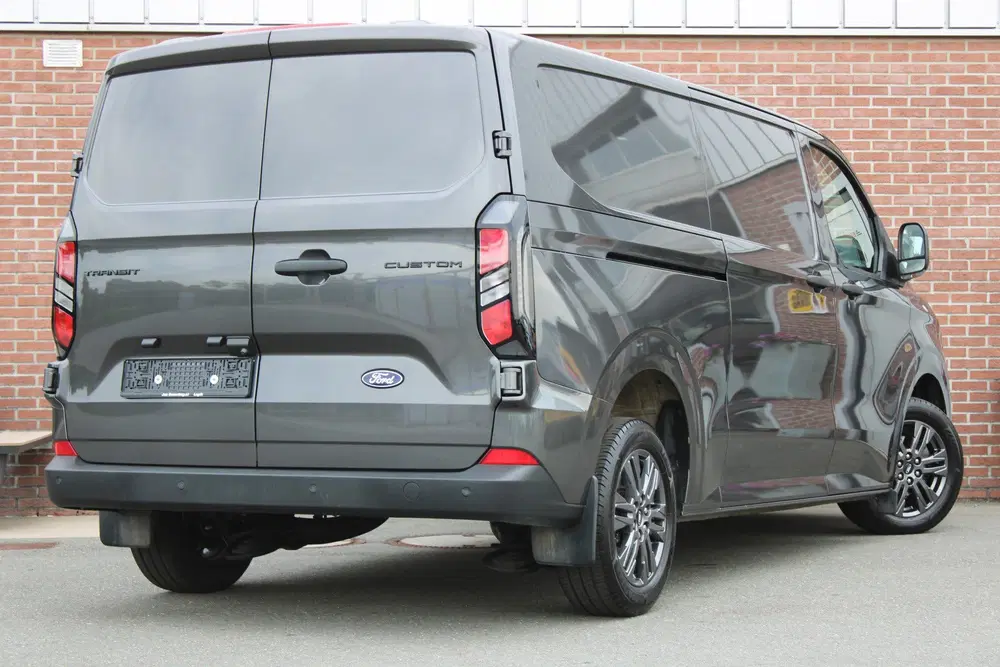 Ford Transit Custom 300 2.0 TDCI L2H1 136PK AUTOMAAT uit 2024, foto 4