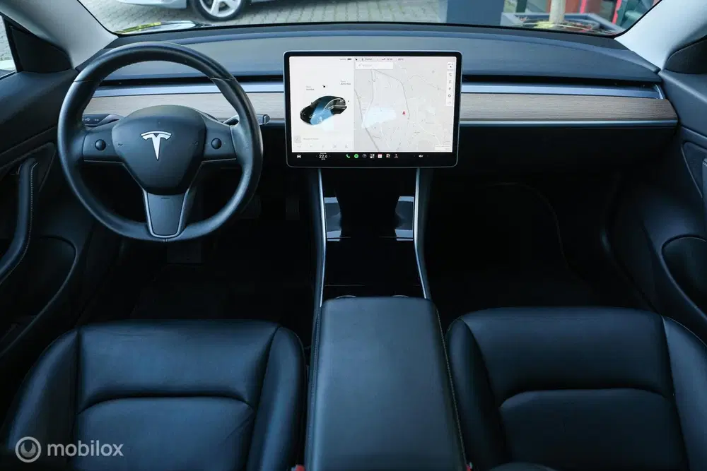 Tesla Model 3 Long Range AWD 75 kWh uit 2019, foto 2