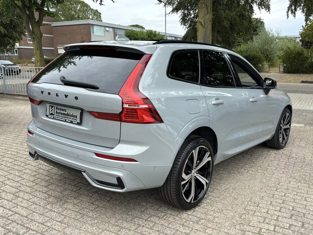 Volvo XC60 T6 Recharge AWD Ultimate Dark Pano 360 Hea uit 2023, foto 4