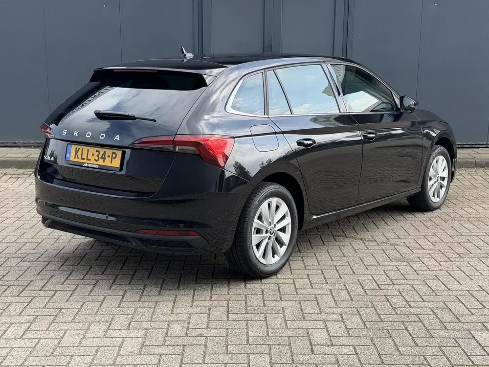 Skoda Scala 1.0 TSI DSG Automaat Selection uit 2025, foto 3