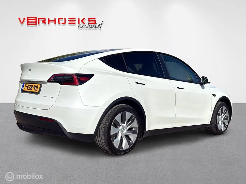 Tesla Model Y Long Range Dual Motor uit 2023, foto 4
