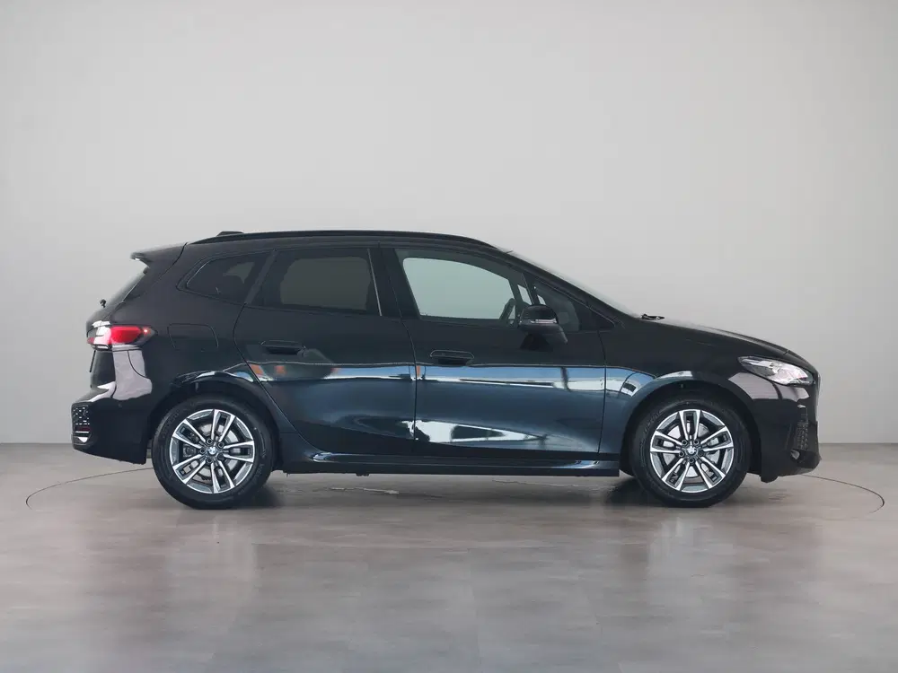 BMW 2-serie 220i Active Tourer M Sport uit 2026, foto 10