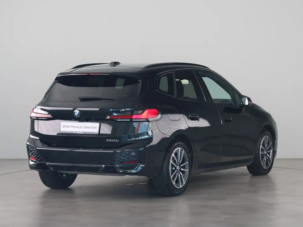 BMW 2-serie 220i Active Tourer M Sport uit 2026, foto 11