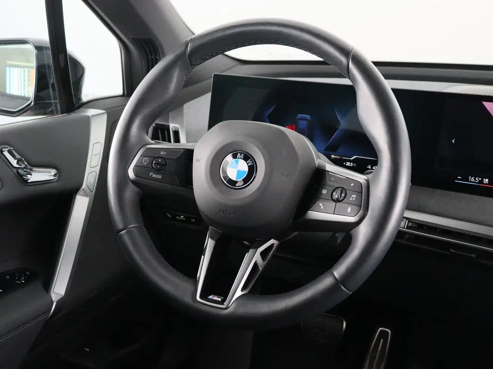BMW iX xDrive45 101 kWh M Sport uit 2026, foto 2