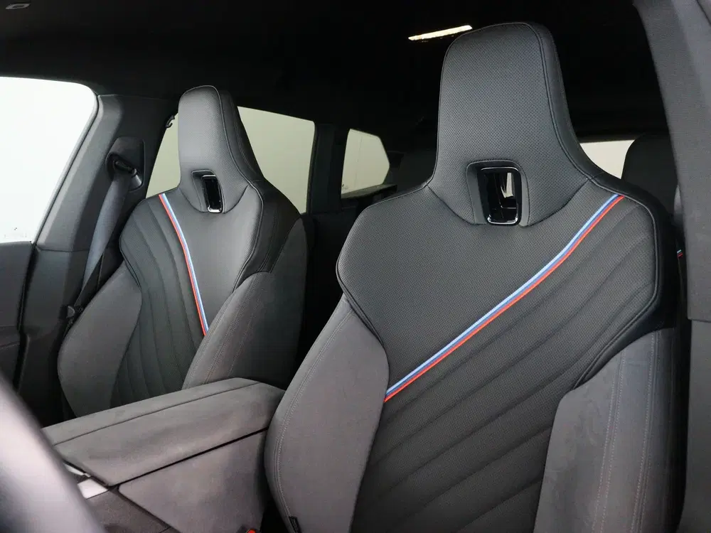 BMW iX xDrive45 101 kWh M Sport uit 2026, foto 6