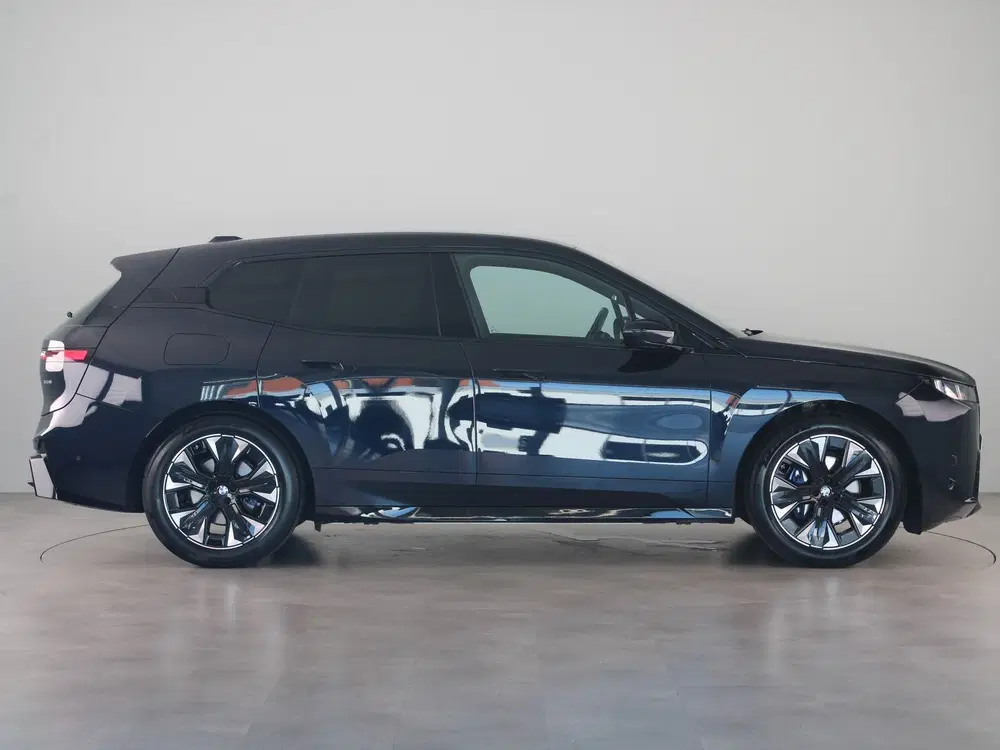 BMW iX xDrive45 101 kWh M Sport uit 2026, foto 9