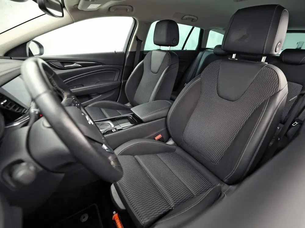Opel Insignia 1.5 Turbo Business Executive 165Pk Automaa uit 2019, foto 15
