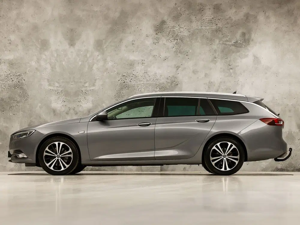 Opel Insignia 1.5 Turbo Business Executive 165Pk Automaa uit 2019, foto 2