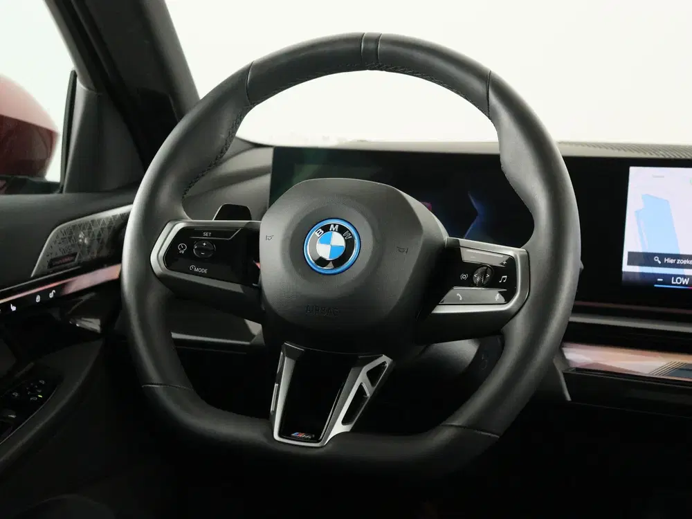 BMW i5 Touring eDrive40 M Sport Edition 84 kWh (b uit 2025, foto 2