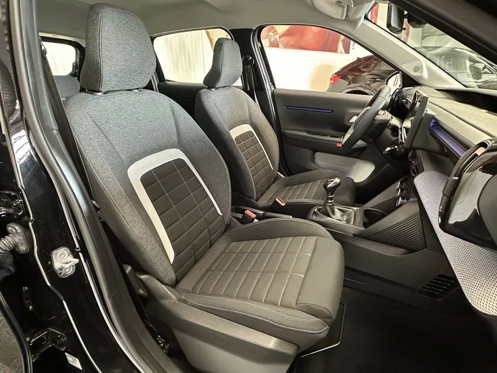 Citroën C3 1.2 TURBO PLUS 100 PK NIEUW MODEL 2025 50 uit 2025, foto 15