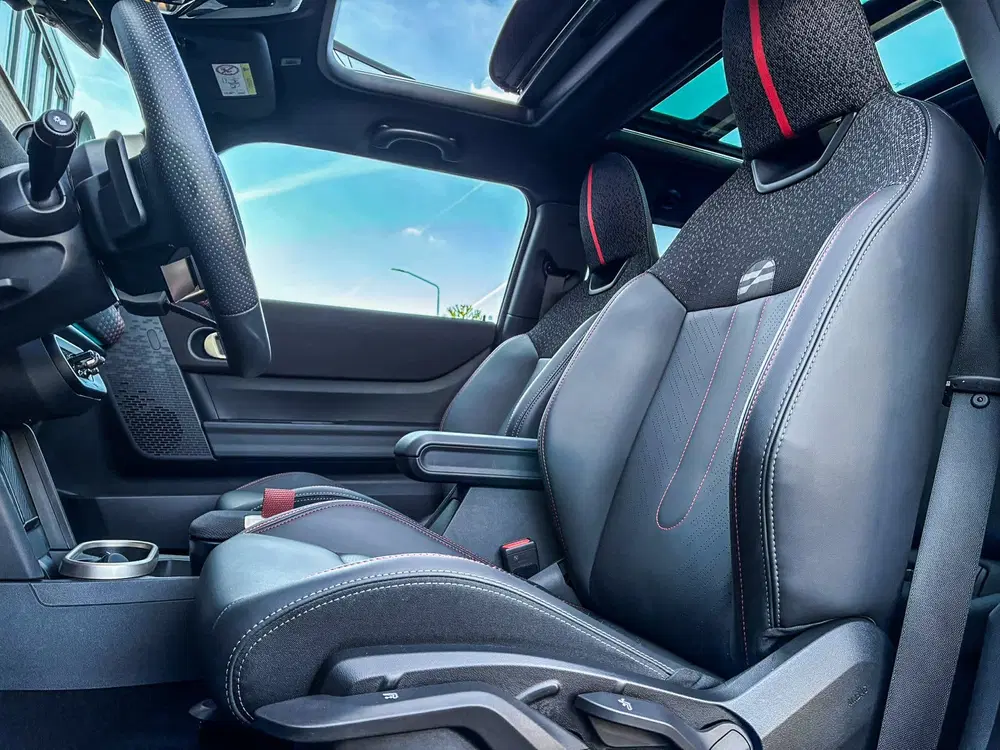 Mini John Cooper Works 2.0 JCW John Cooper Works F1 aut 231pk uit 2025, foto 4