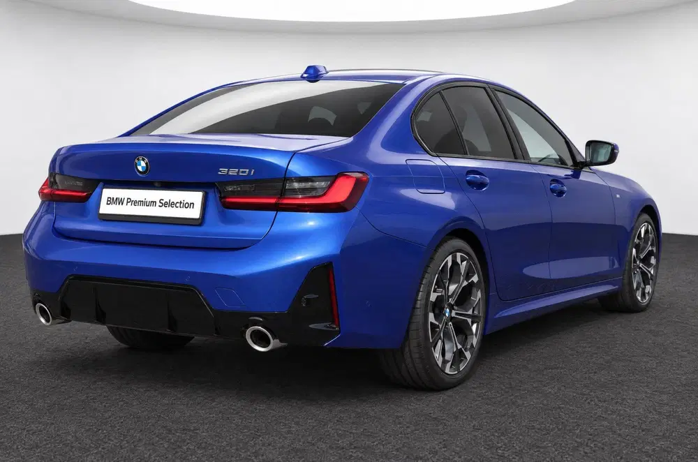 BMW 3-serie 320i M Sport Automaat uit 2026, foto 2