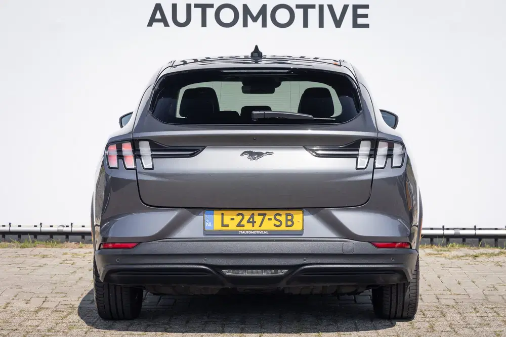 Ford Mustang Mach-E Extended RWD 98 kWh soh95% panoramadak uit 2021, foto 5