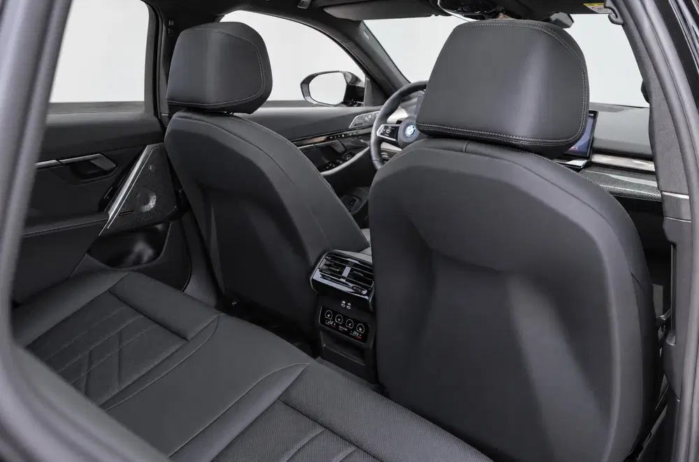 BMW i5 eDrive40 M Sport uit 2026, foto 14