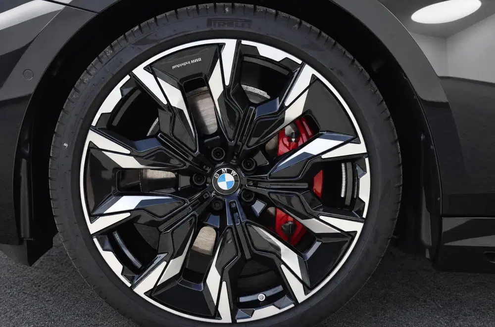 BMW i5 eDrive40 M Sport uit 2026, foto 4
