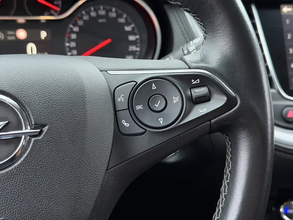 Opel Grandland 1.2 Turbo Innovation Automaat uit 2019, foto 13