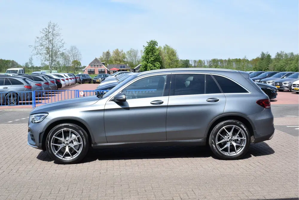 Mercedes-Benz GLC GLC 200d Premium AMG Navi Trekhaak Automaa uit 2019, foto 2
