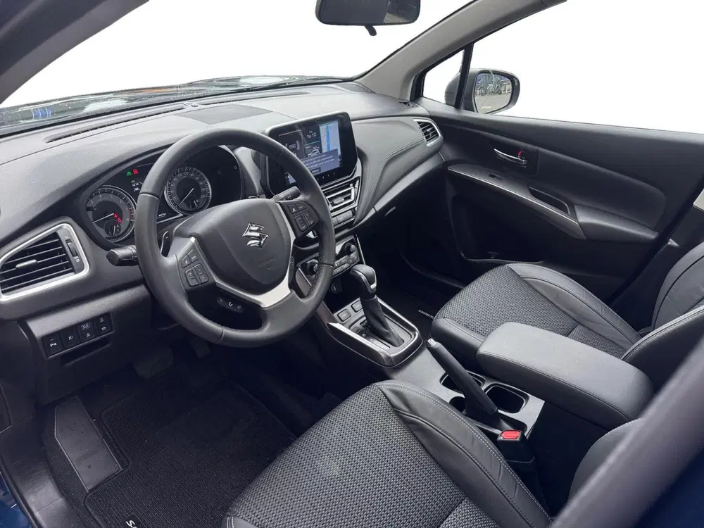 Suzuki S-Cross 1.5 Hybrid Style uit 2024, foto 9