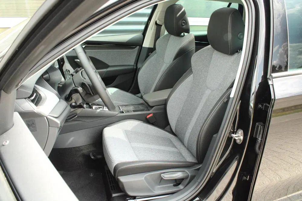 Skoda Octavia 1.5 TSI 115pk DSG MHEV Business Edition uit 2026, foto 4