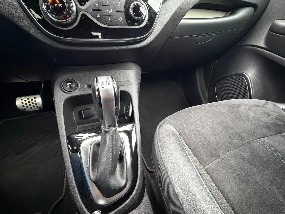 Renault Captur 1.3 TCe Version S Automaat uit 2019, foto 13