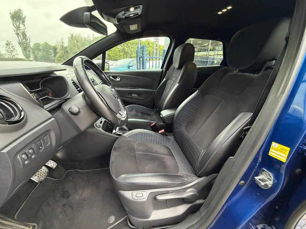 Renault Captur 1.3 TCe Version S Automaat uit 2019, foto 6
