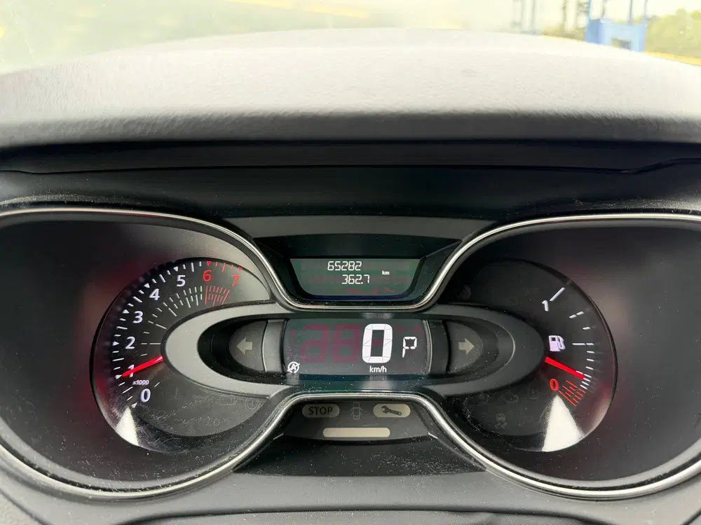 Renault Captur 1.3 TCe Version S Automaat uit 2019, foto 9
