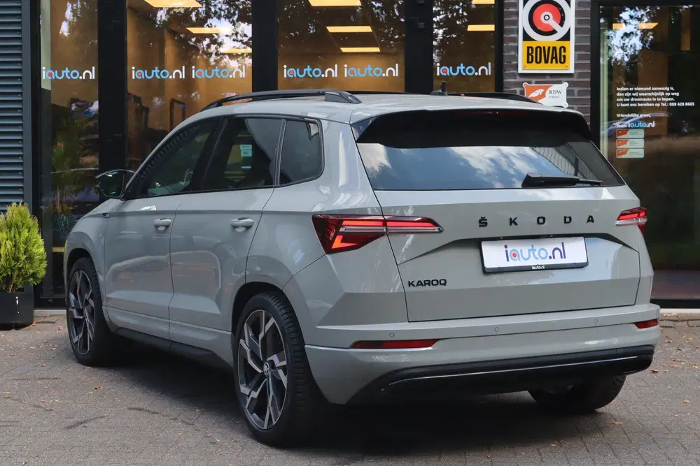 Skoda Karoq 1.5 TSI ACT DSG Sportline Pano uit 2023, foto 6