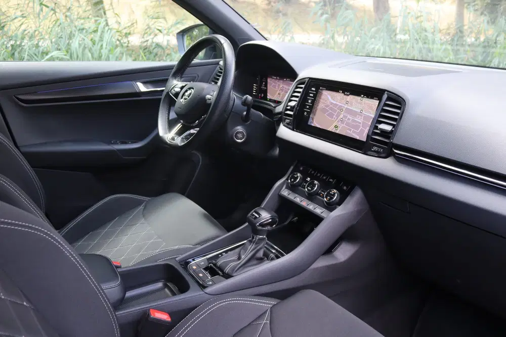 Skoda Karoq 1.5 TSI ACT DSG Sportline Pano uit 2023, foto 9