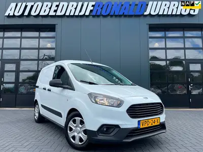 Ford Transit Courier 1.0 Trend EcoBoost S&S Benzine uit 2022