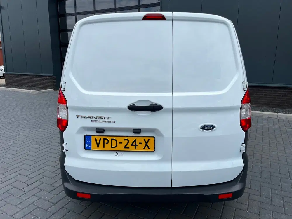 Ford Transit Courier 1.0 Trend EcoBoost S&S Benzine uit 2022, foto 10