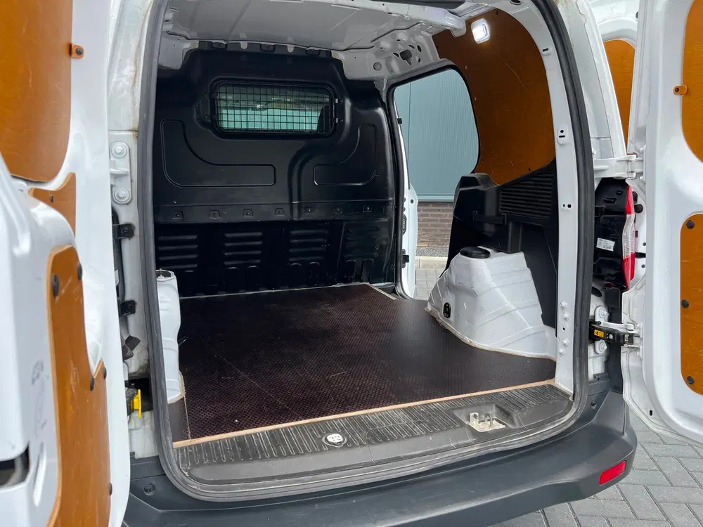 Ford Transit Courier 1.0 Trend EcoBoost S&S Benzine uit 2022, foto 11
