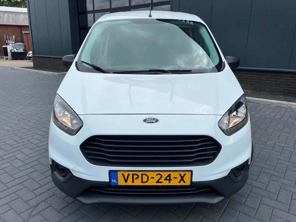 Ford Transit Courier 1.0 Trend EcoBoost S&S Benzine uit 2022, foto 6
