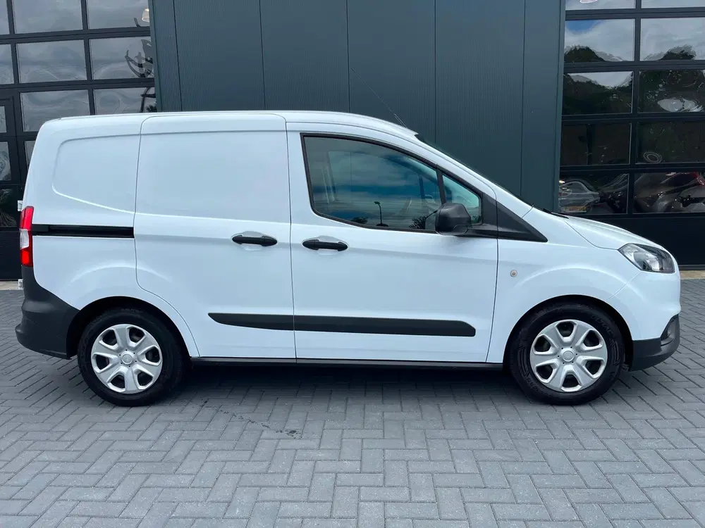 Ford Transit Courier 1.0 Trend EcoBoost S&S Benzine uit 2022, foto 7