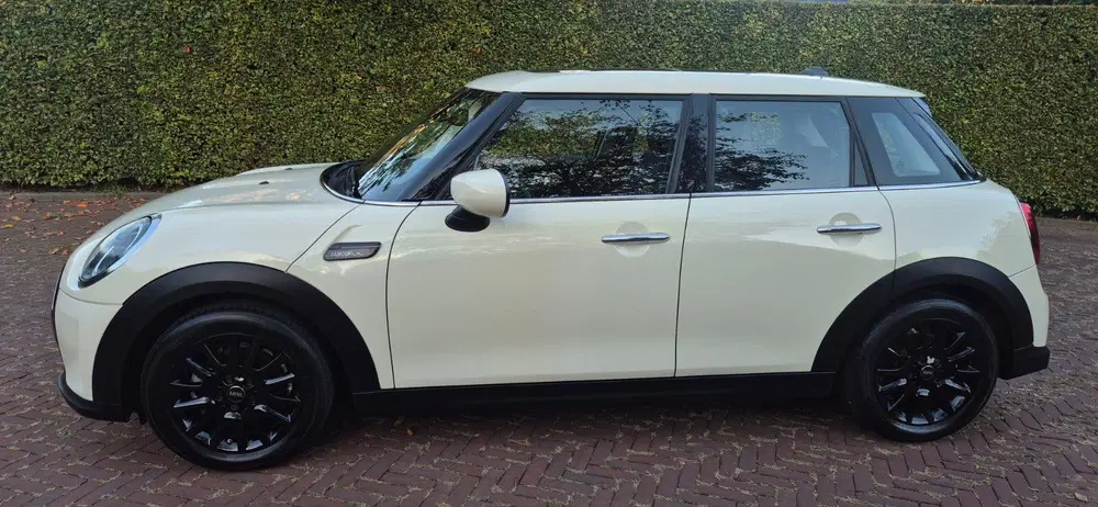 Mini One Camden Edition uit 2022, foto 2