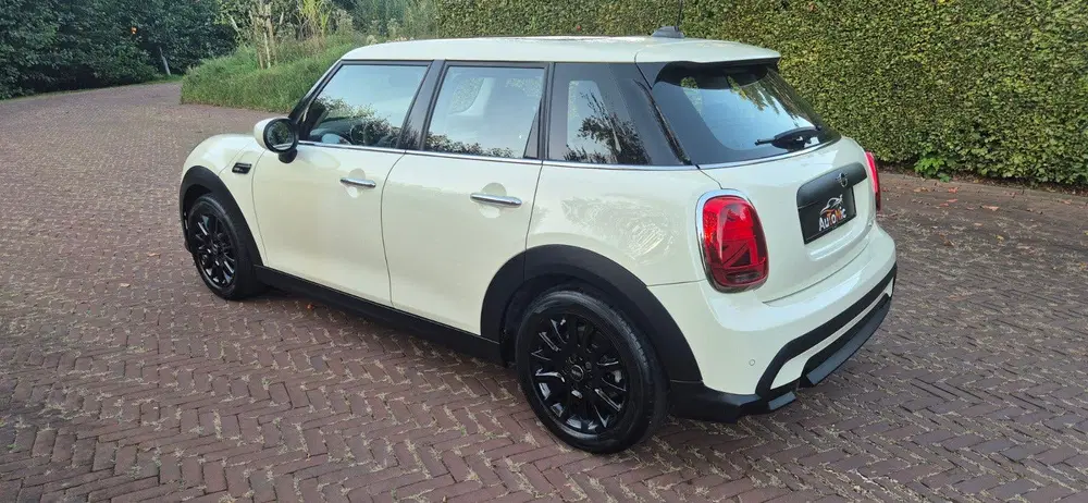Mini One Camden Edition uit 2022, foto 3