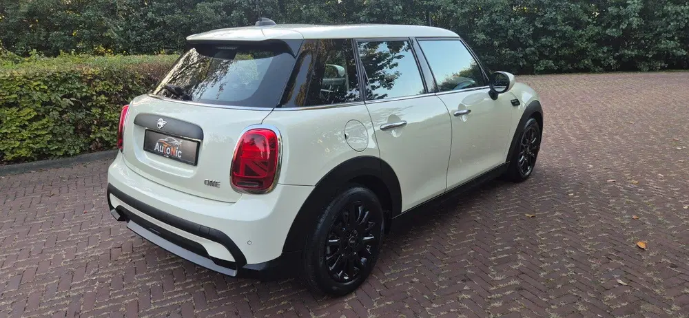 Mini One Camden Edition uit 2022, foto 4