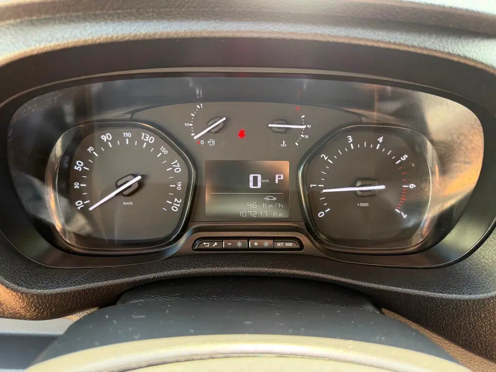 Peugeot Expert 2.0 BlueHDI L2 145pk automaat Camera CarPl uit 2022, foto 13