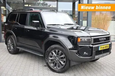 Toyota Land Cruiser 2.8 D-4D 5DRS PROFESSIONAL A uit 2024