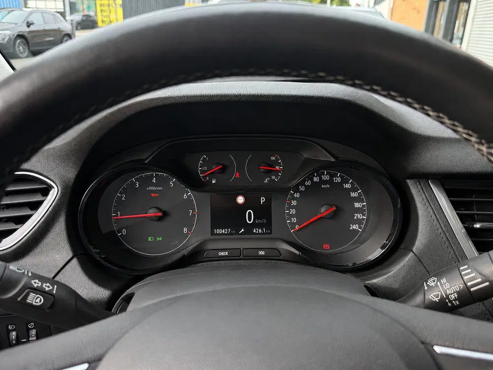 Opel Grandland 1.2 Turbo 120 Jaar Edition uit 2019, foto 3