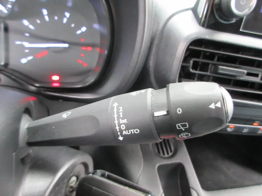 Toyota Proace City 1.5 D-4D Live uit 2023, foto 14