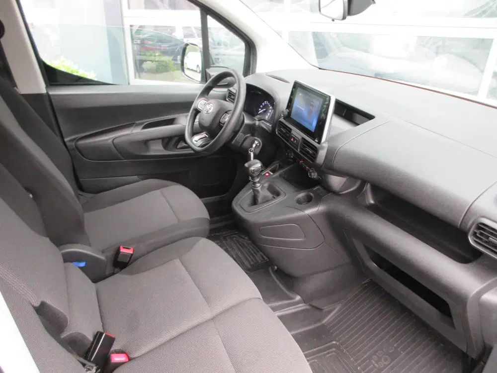 Toyota Proace City 1.5 D-4D Live uit 2023, foto 7