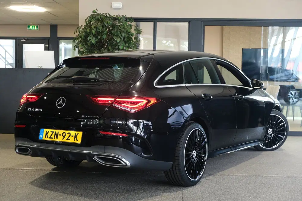 Mercedes-Benz CLA 200 AMG DCT Navi Tre uit 2020, foto 2