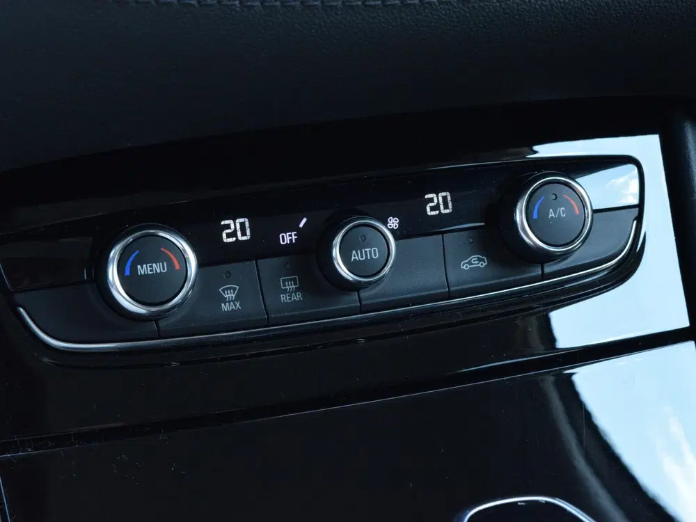 Opel Grandland 1.2 Turbo Innovation uit 2020, foto 13