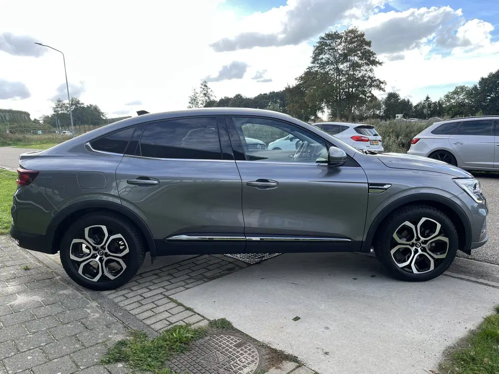 Renault Arkana 1.6 E-Tech Hybrid 145PK Intens uit 2022, foto 10