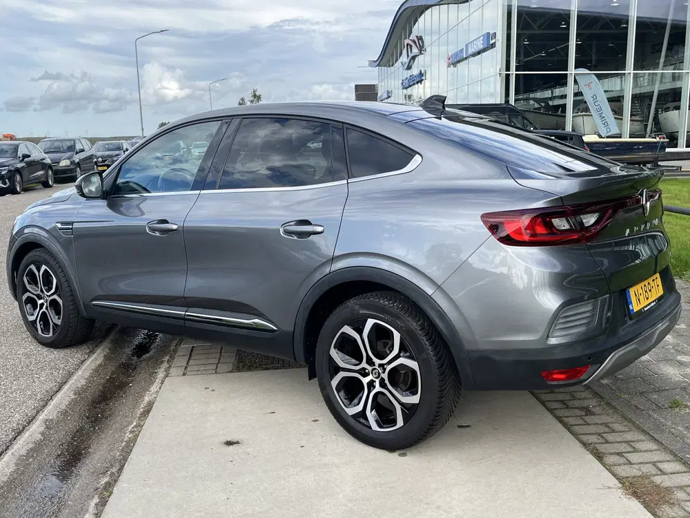 Renault Arkana 1.6 E-Tech Hybrid 145PK Intens uit 2022, foto 8